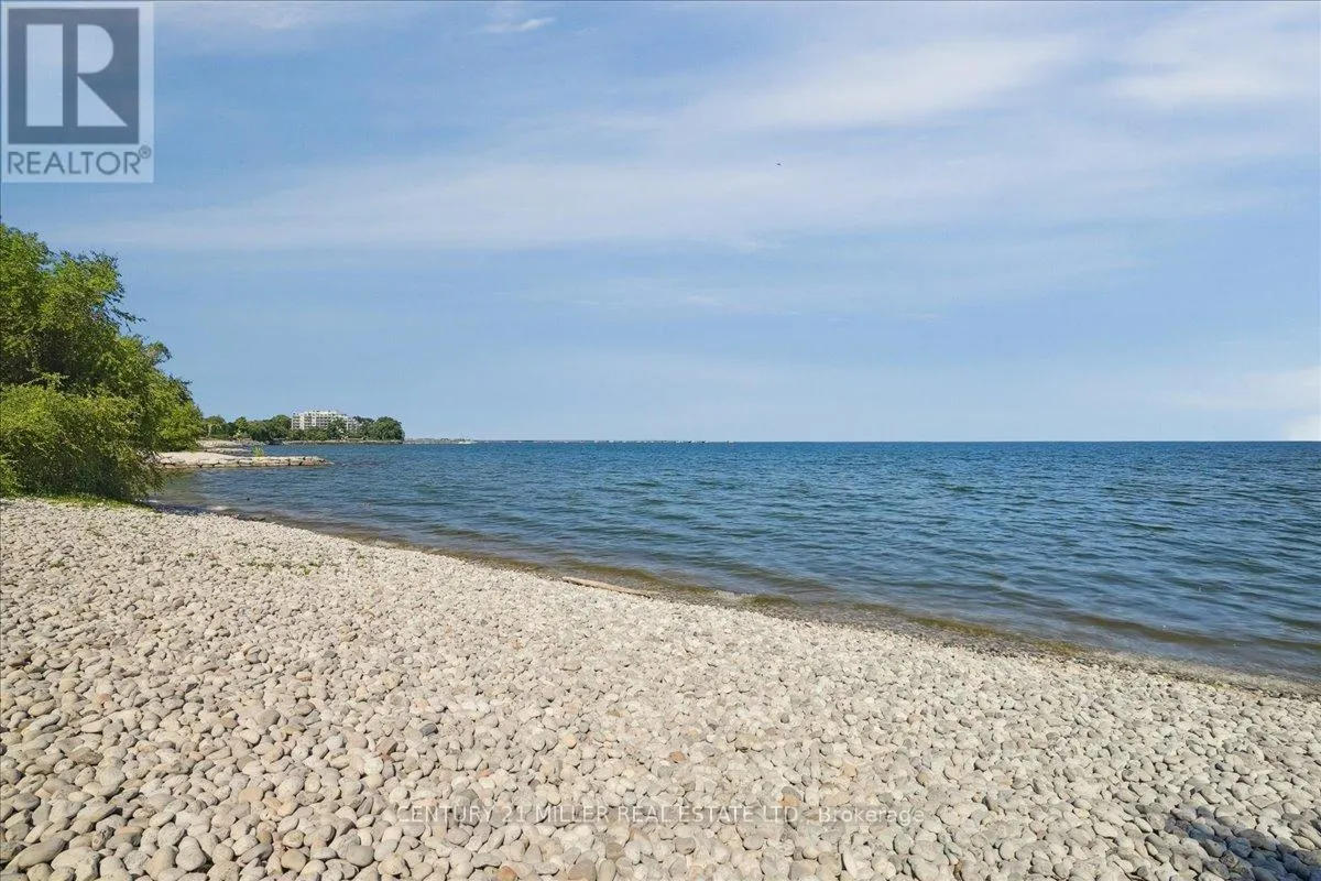 4 - 5427 LAKESHORE ROAD