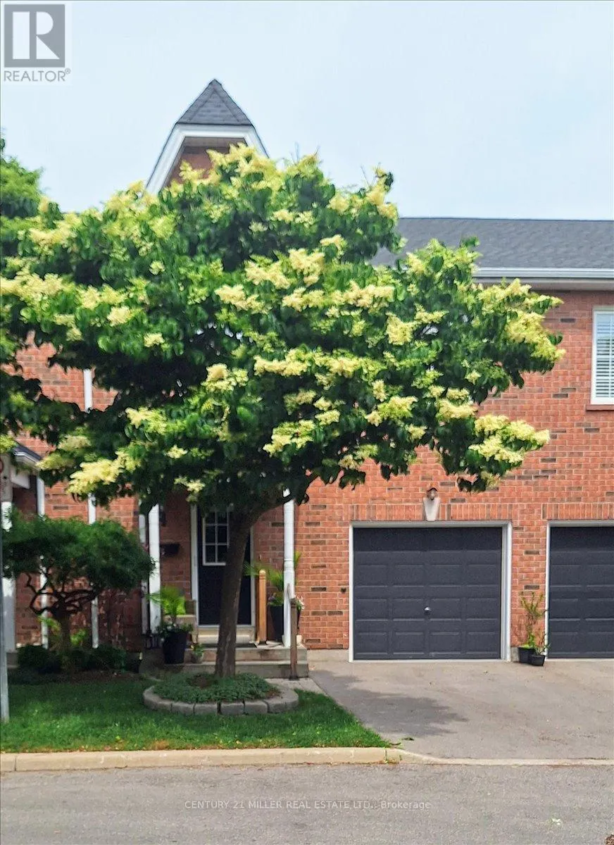 4 - 5427 LAKESHORE ROAD