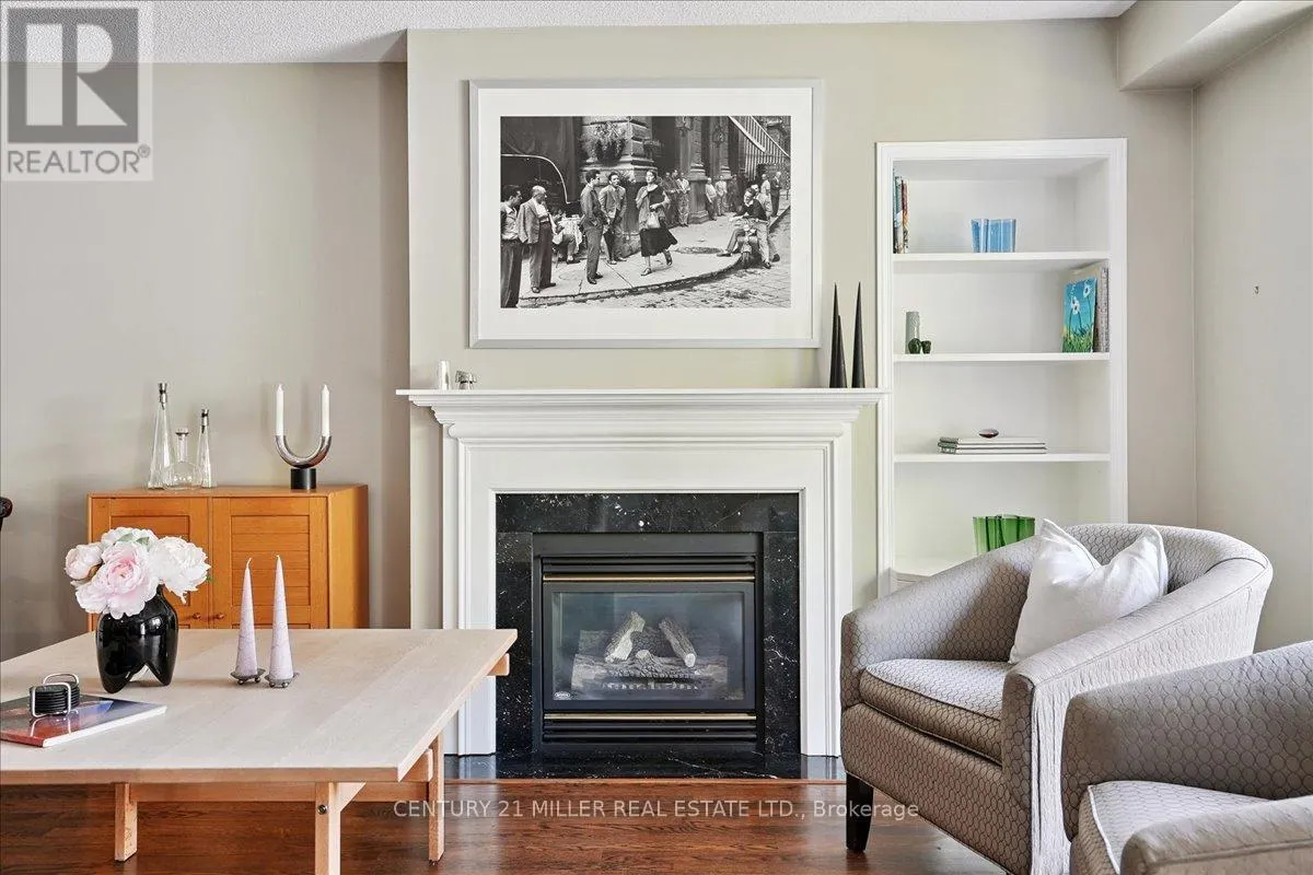 4 - 5427 LAKESHORE ROAD