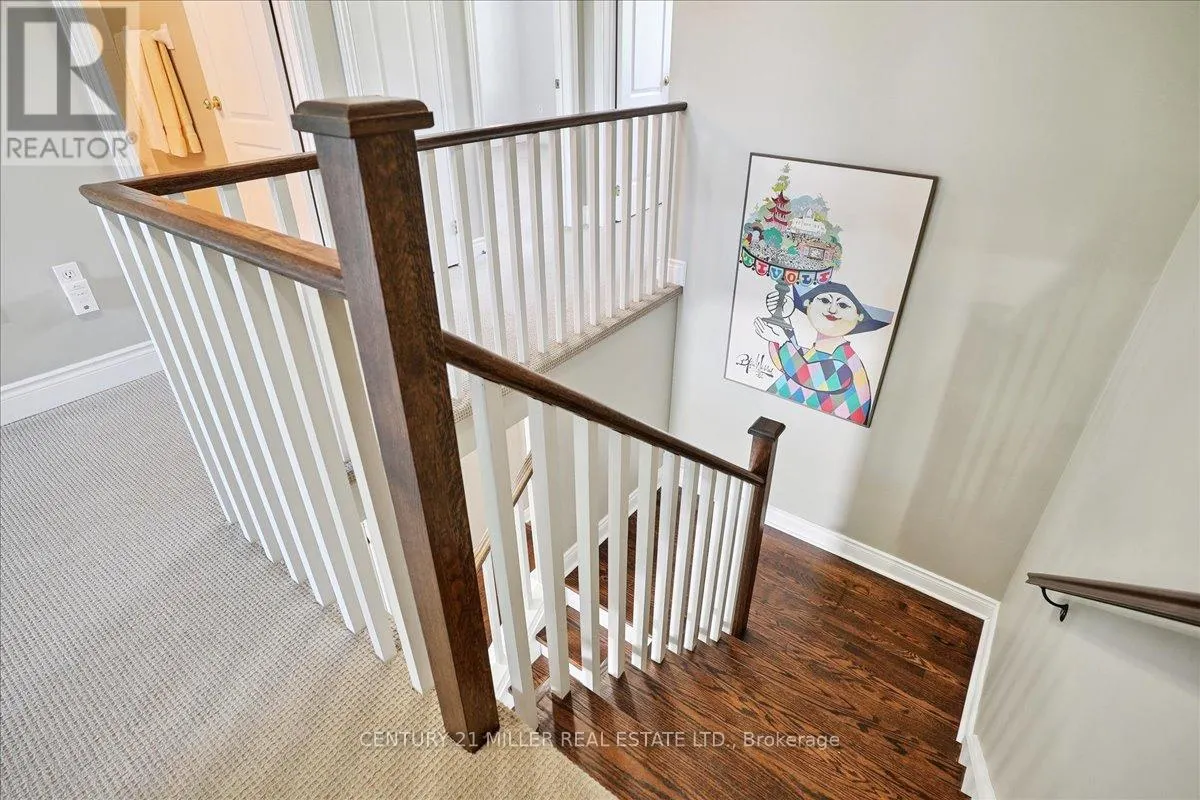 4 - 5427 LAKESHORE ROAD
