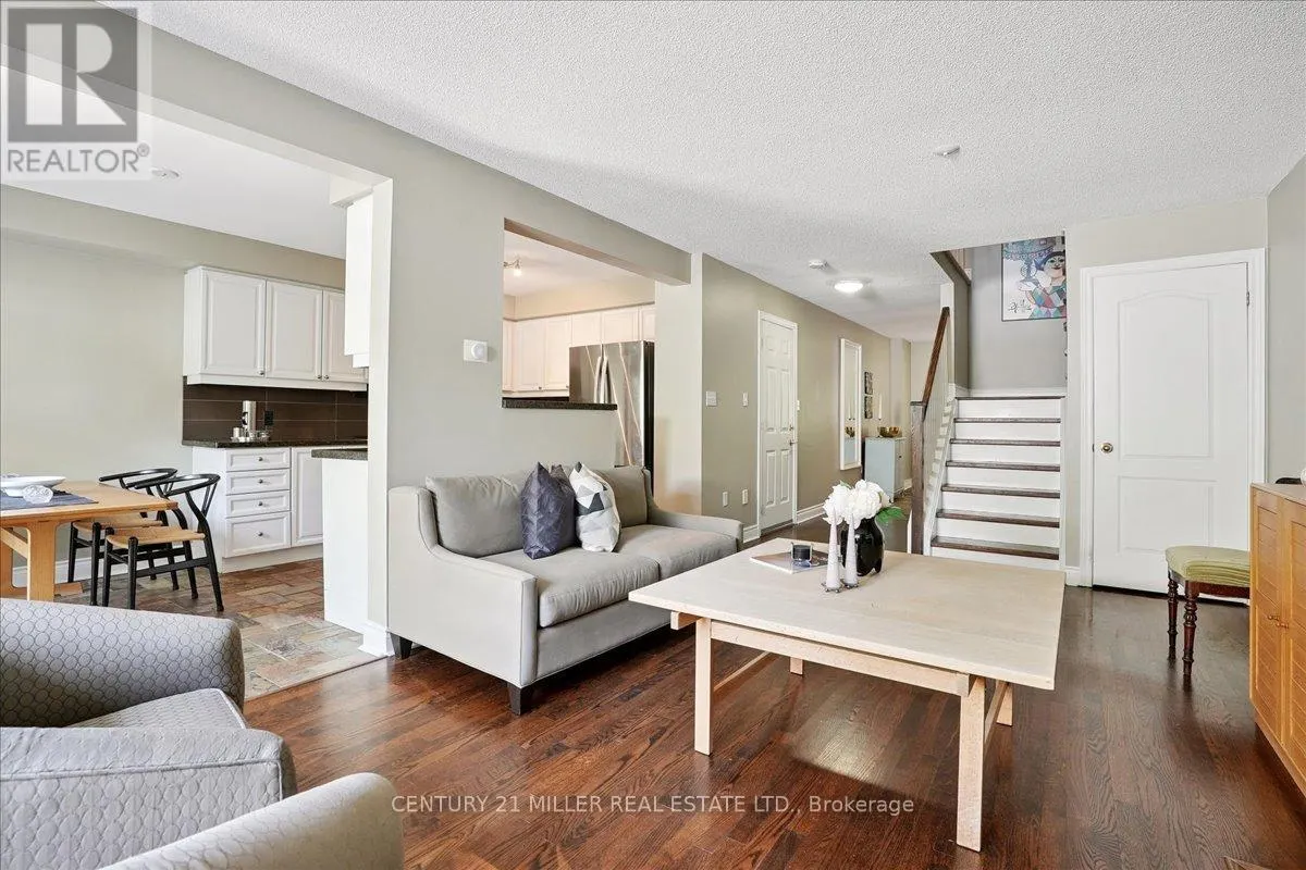 4 - 5427 LAKESHORE ROAD