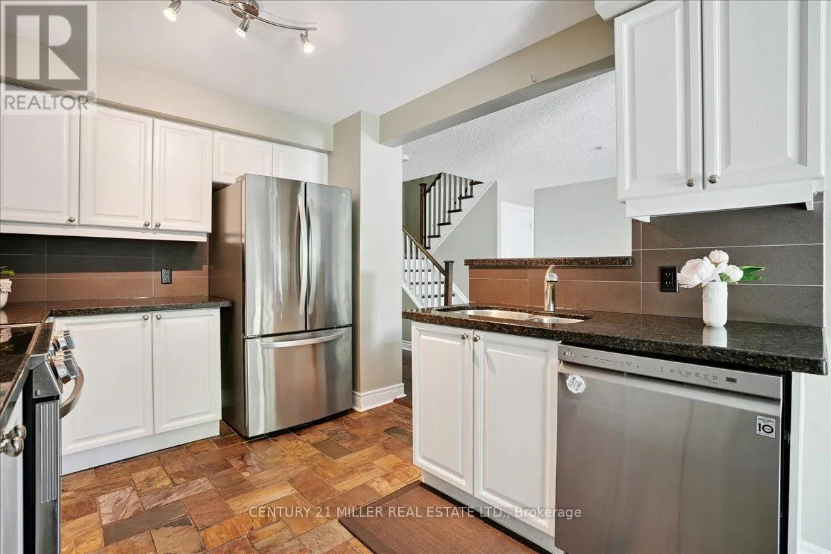 4 - 5427 LAKESHORE ROAD
