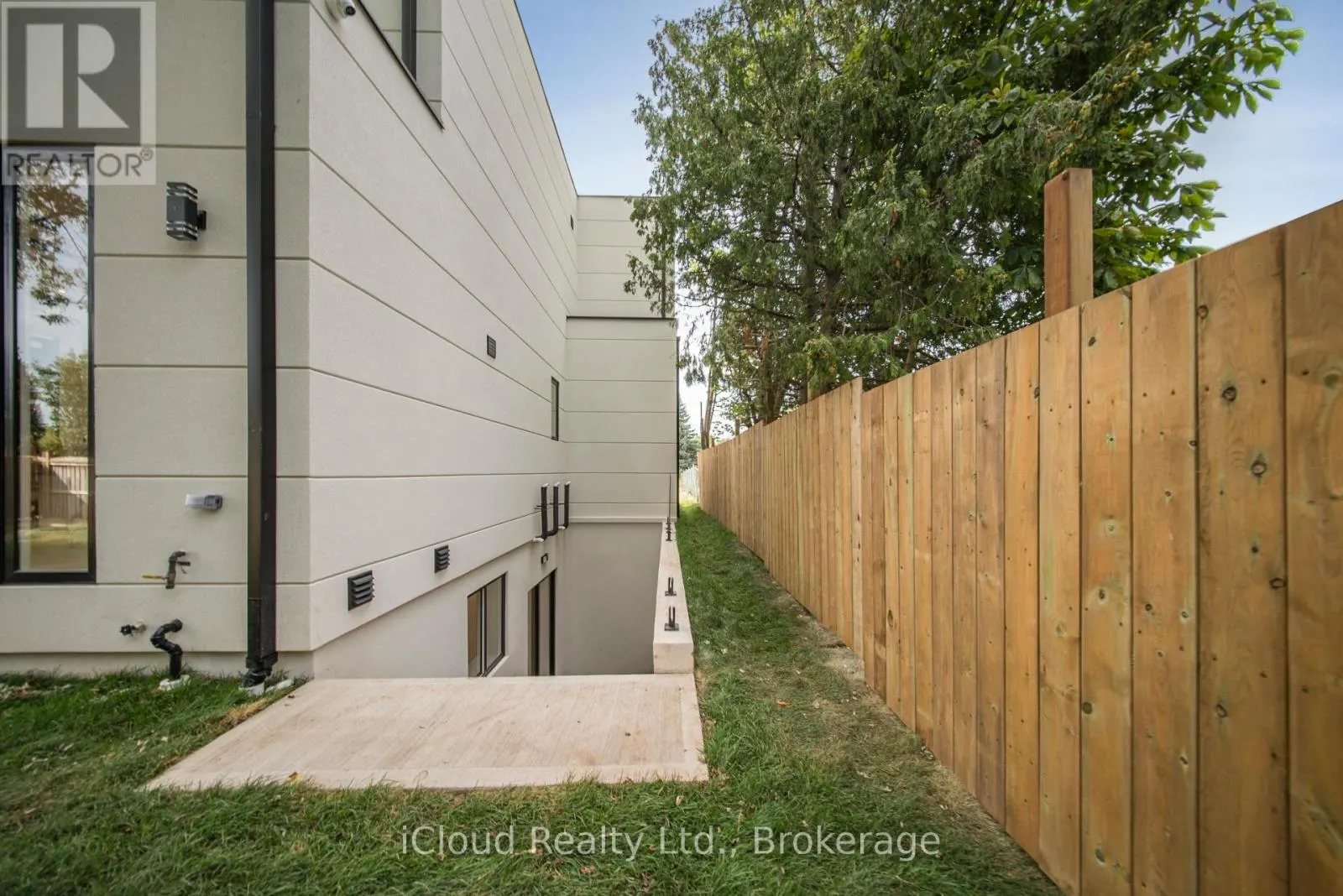 1374 TANSLEY DRIVE