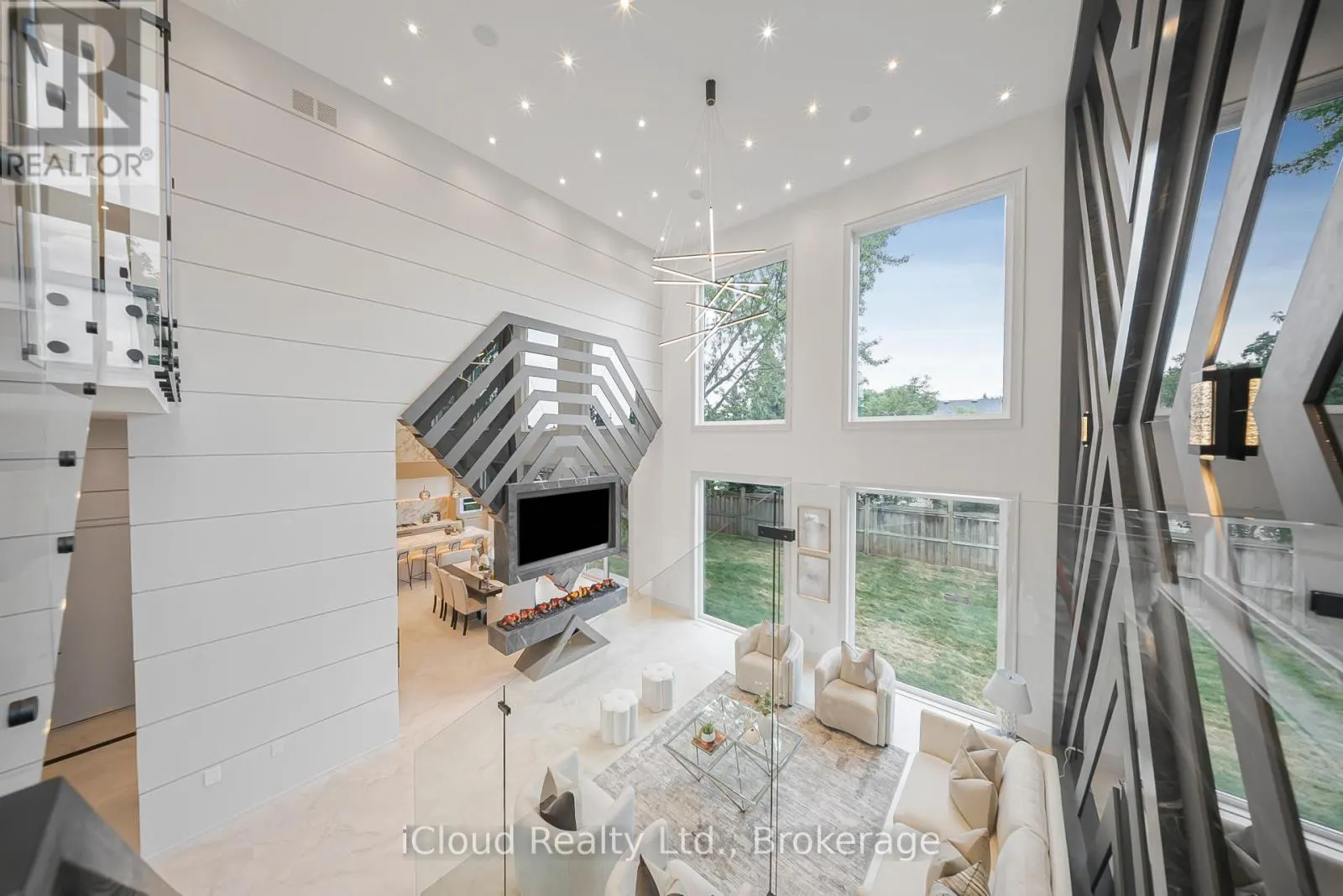 1374 TANSLEY DRIVE