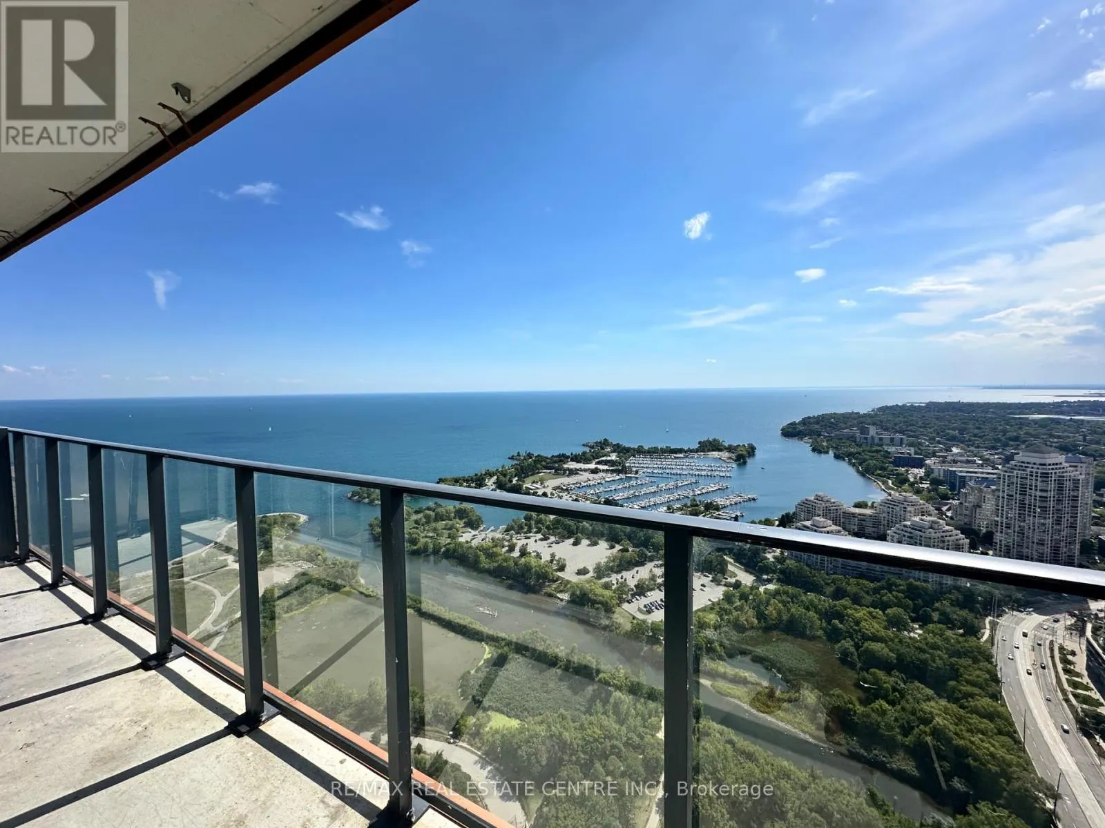 4911 - 30 SHORE BREEZE DRIVE