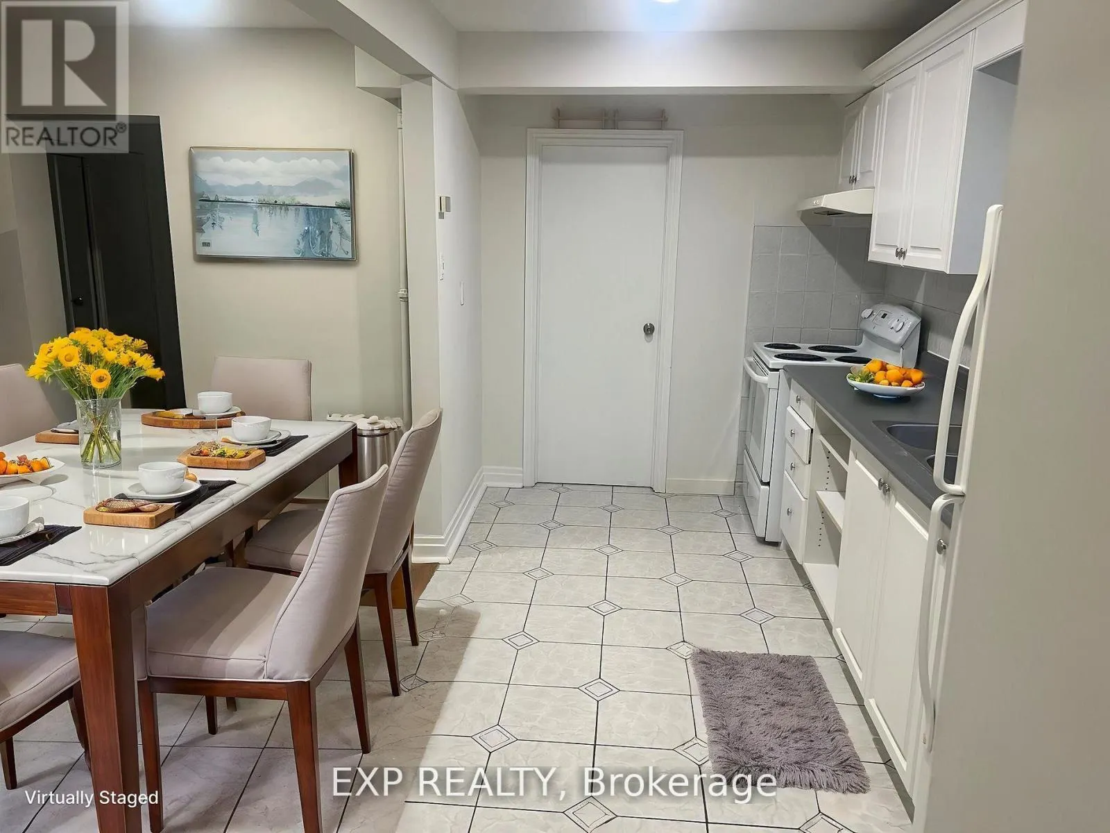 #1 - 115 MILLICENT STREET