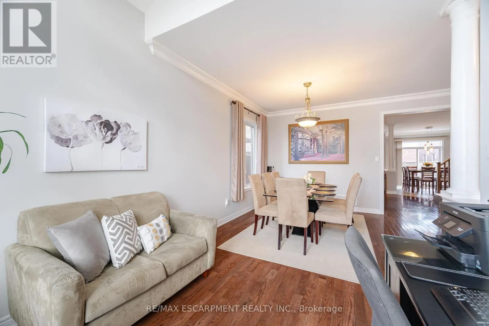 31 VANDERBRINK DRIVE