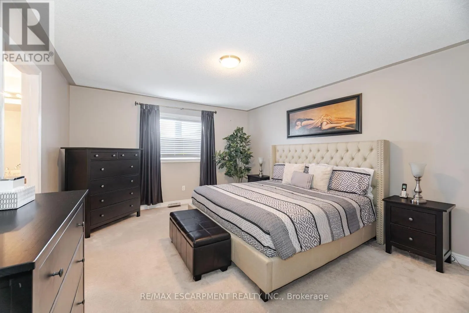 31 VANDERBRINK DRIVE