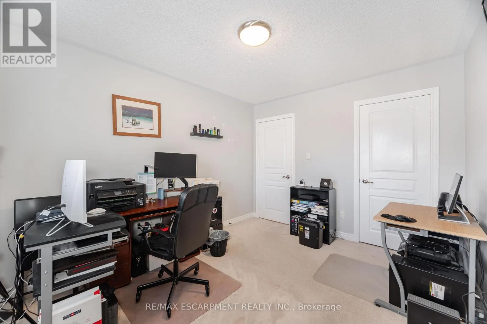 31 VANDERBRINK DRIVE