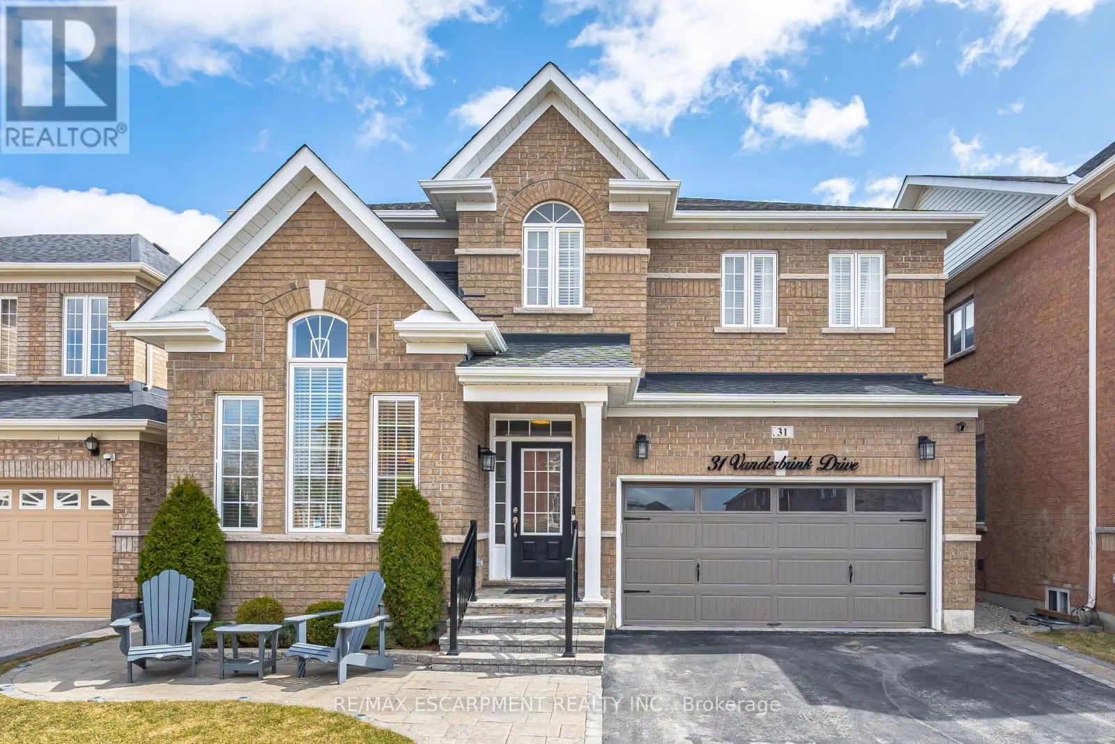 31 VANDERBRINK DRIVE
