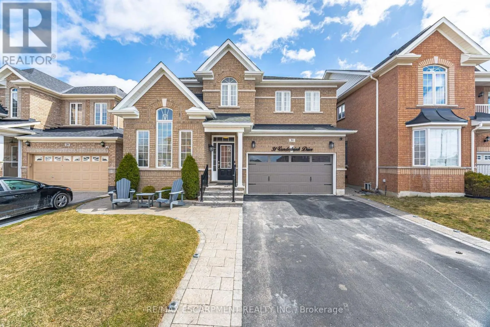 31 VANDERBRINK DRIVE
