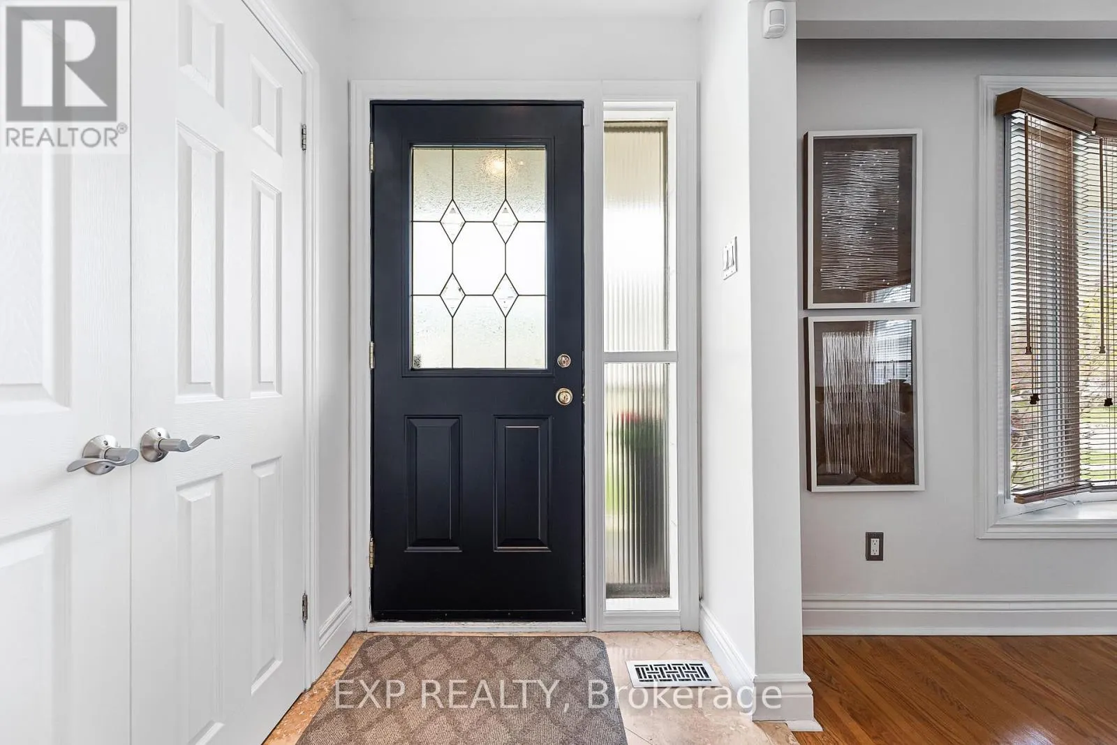 7 NORTHCREST ROAD