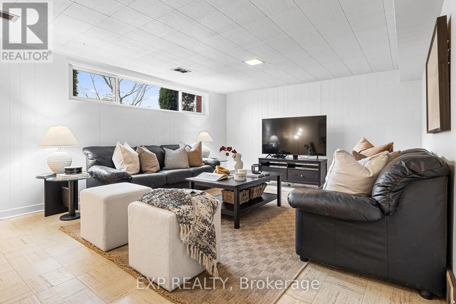 7 NORTHCREST ROAD