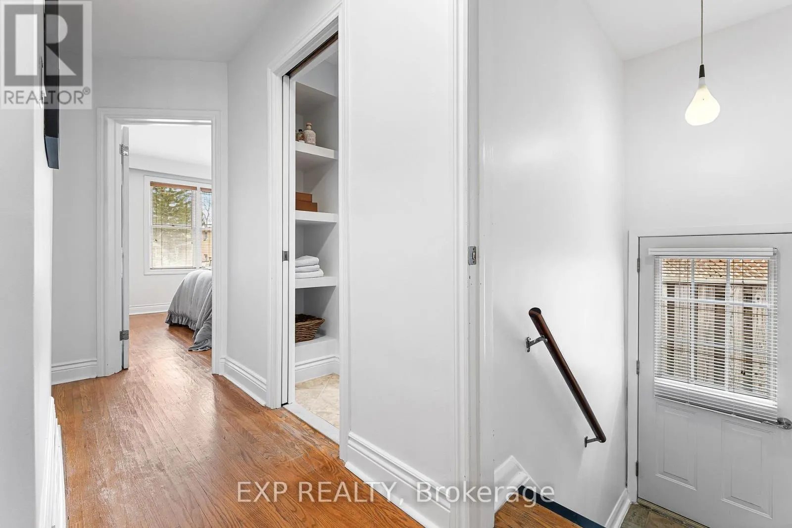 7 NORTHCREST ROAD