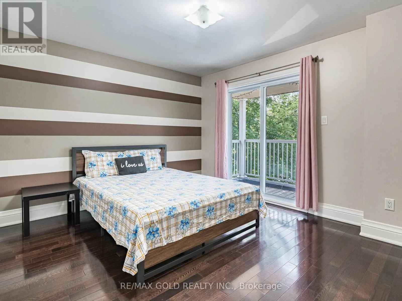 22 GAME CREEK CRESCENT