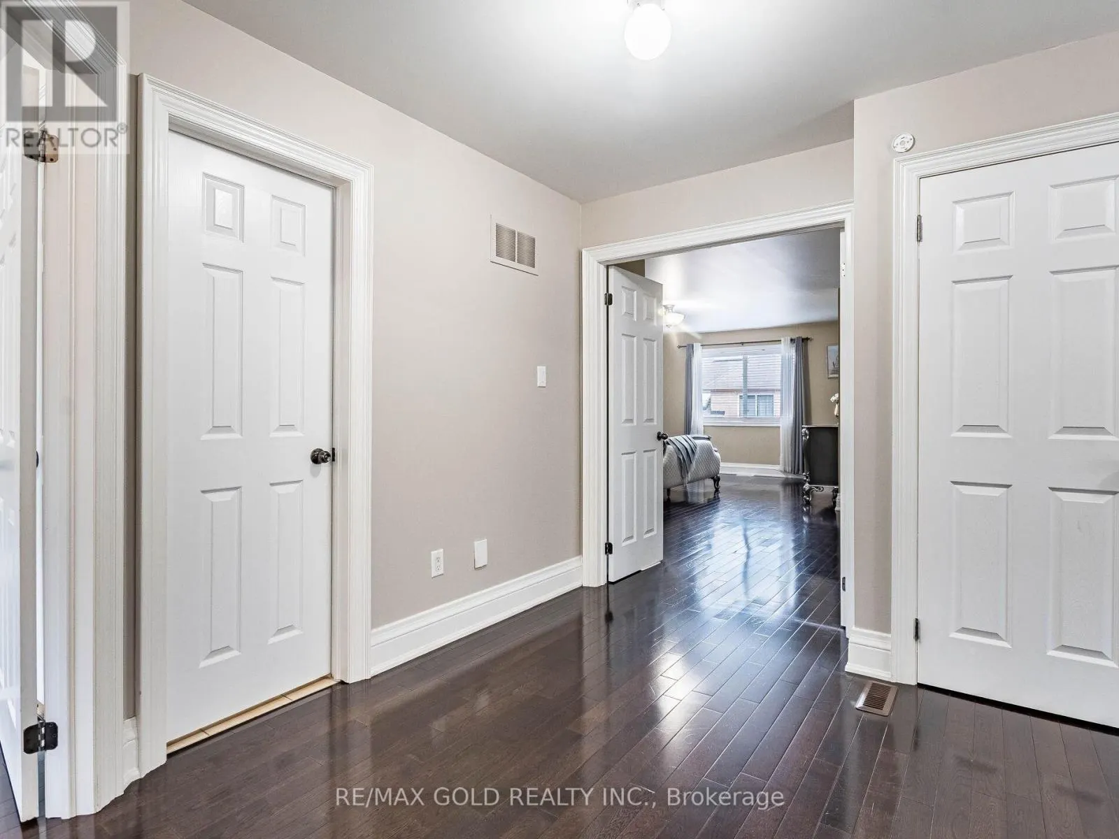 22 GAME CREEK CRESCENT