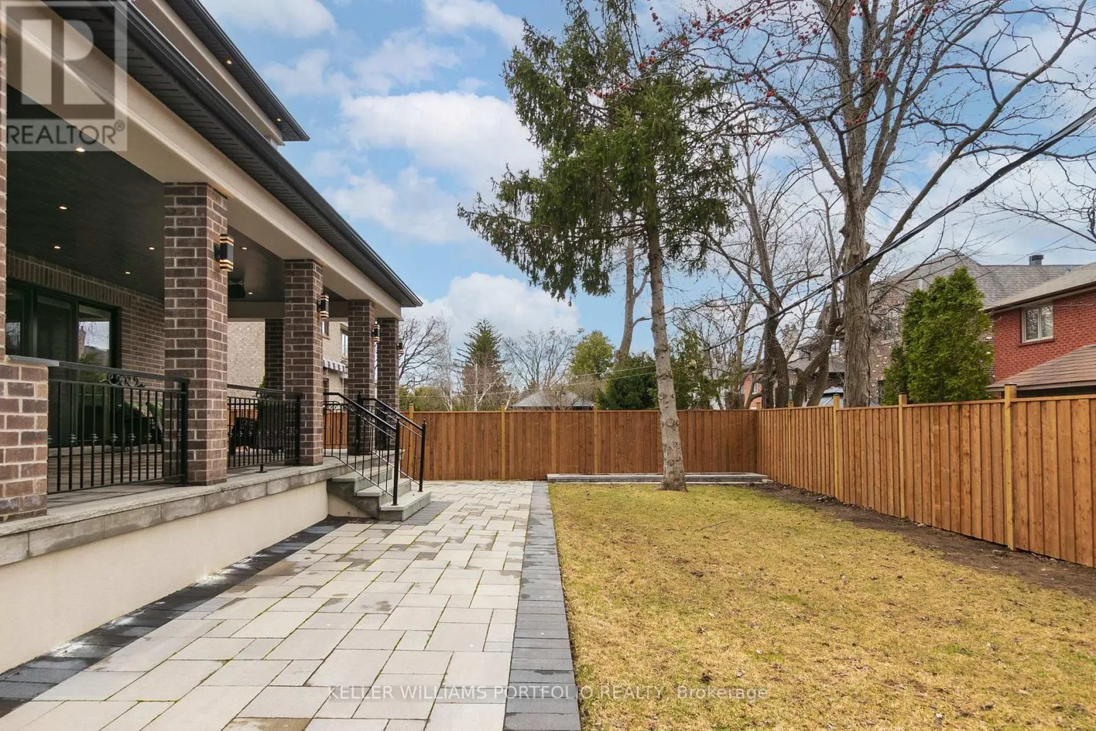 38 SMITHWOOD DRIVE
