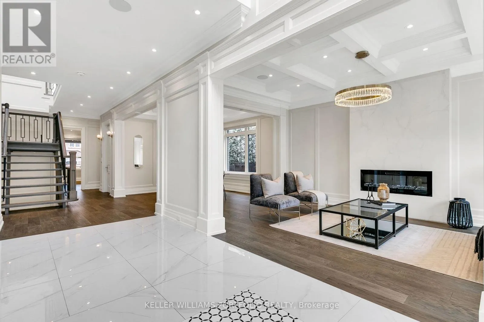 38 SMITHWOOD DRIVE