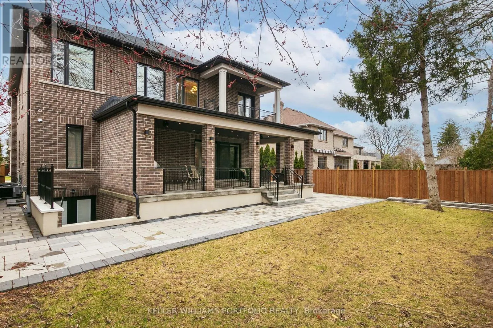 38 SMITHWOOD DRIVE