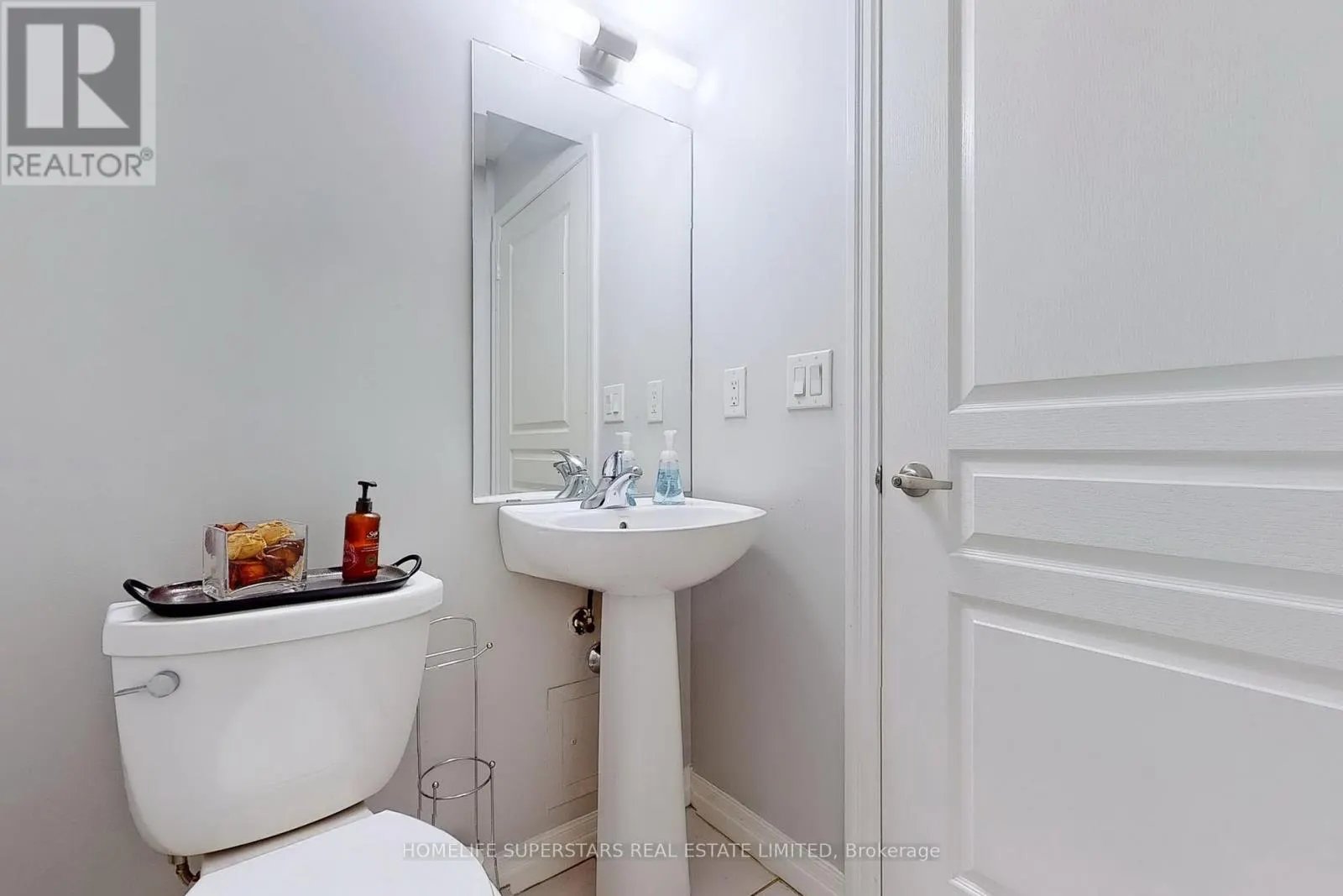 1013 - 223 WEBB DRIVE