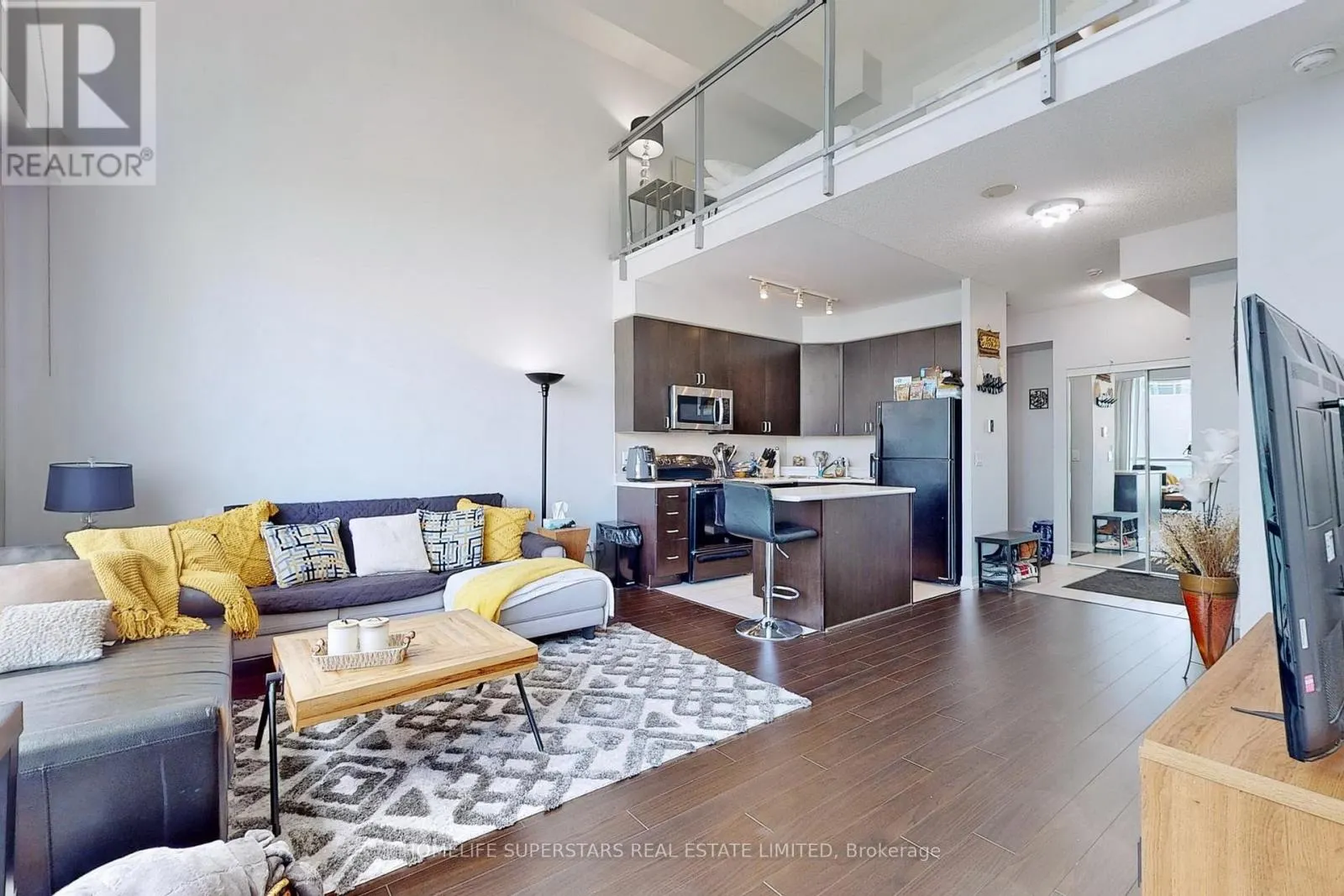 1013 - 223 WEBB DRIVE