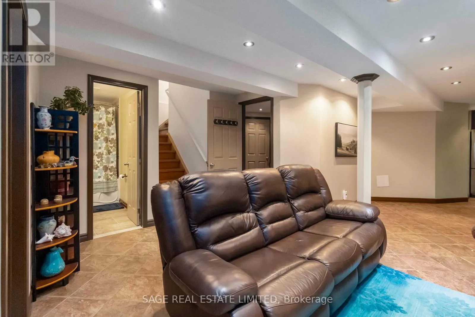 4159 CASTLEBURY STREET