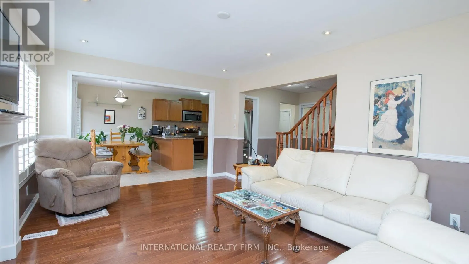 30 BENMORE CRESCENT