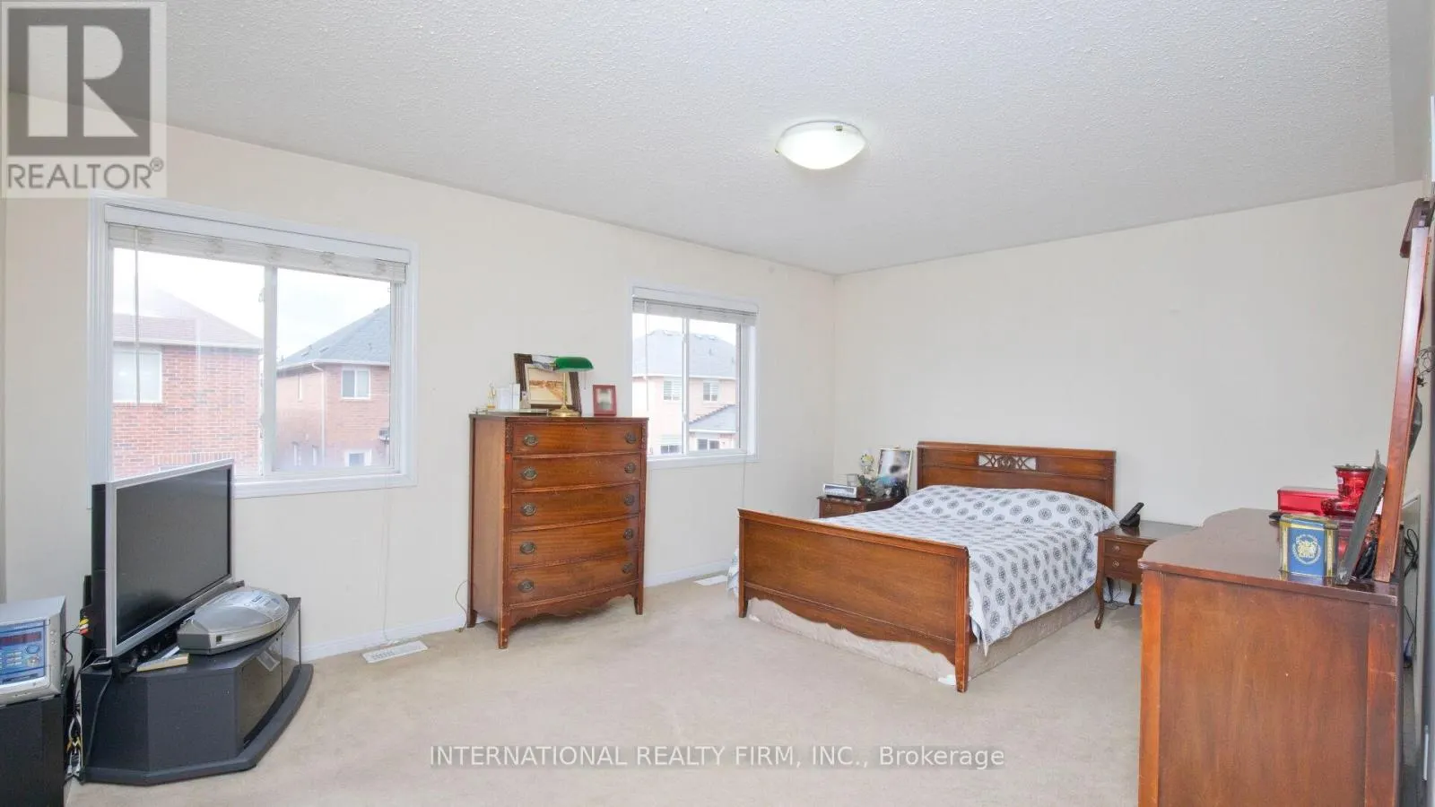 30 BENMORE CRESCENT