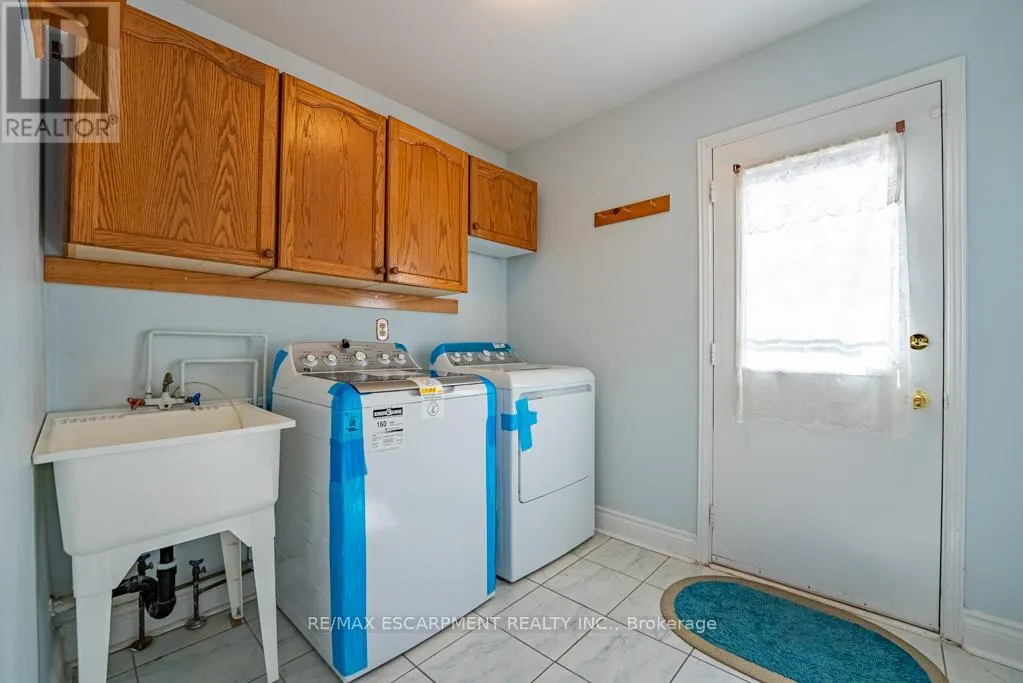 3036 SWANSEA DRIVE