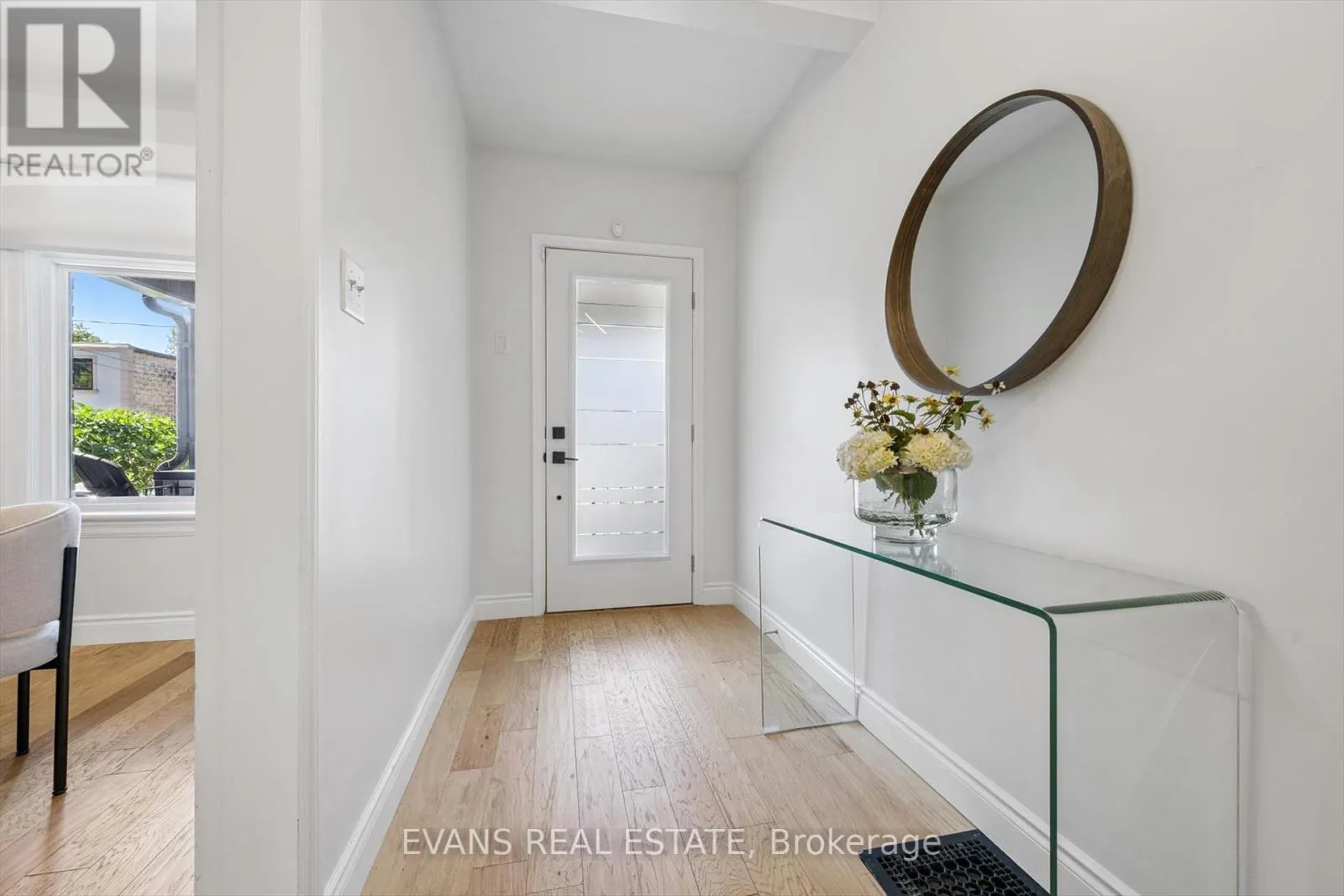 25 UXBRIDGE AVENUE