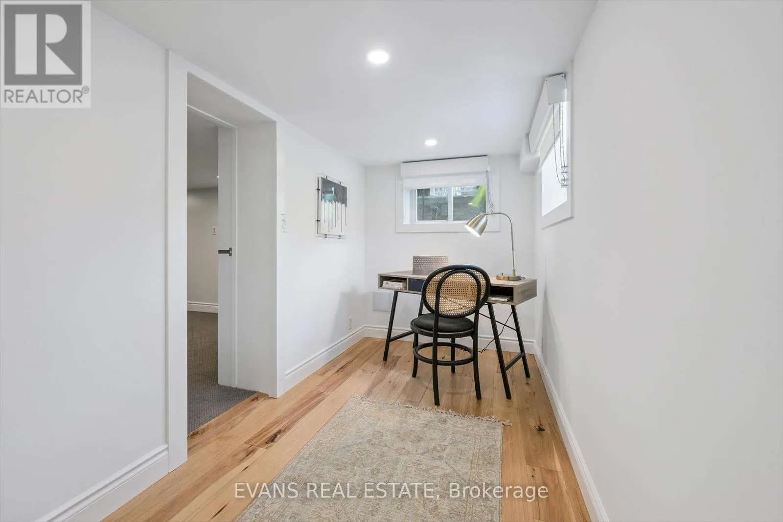 25 UXBRIDGE AVENUE
