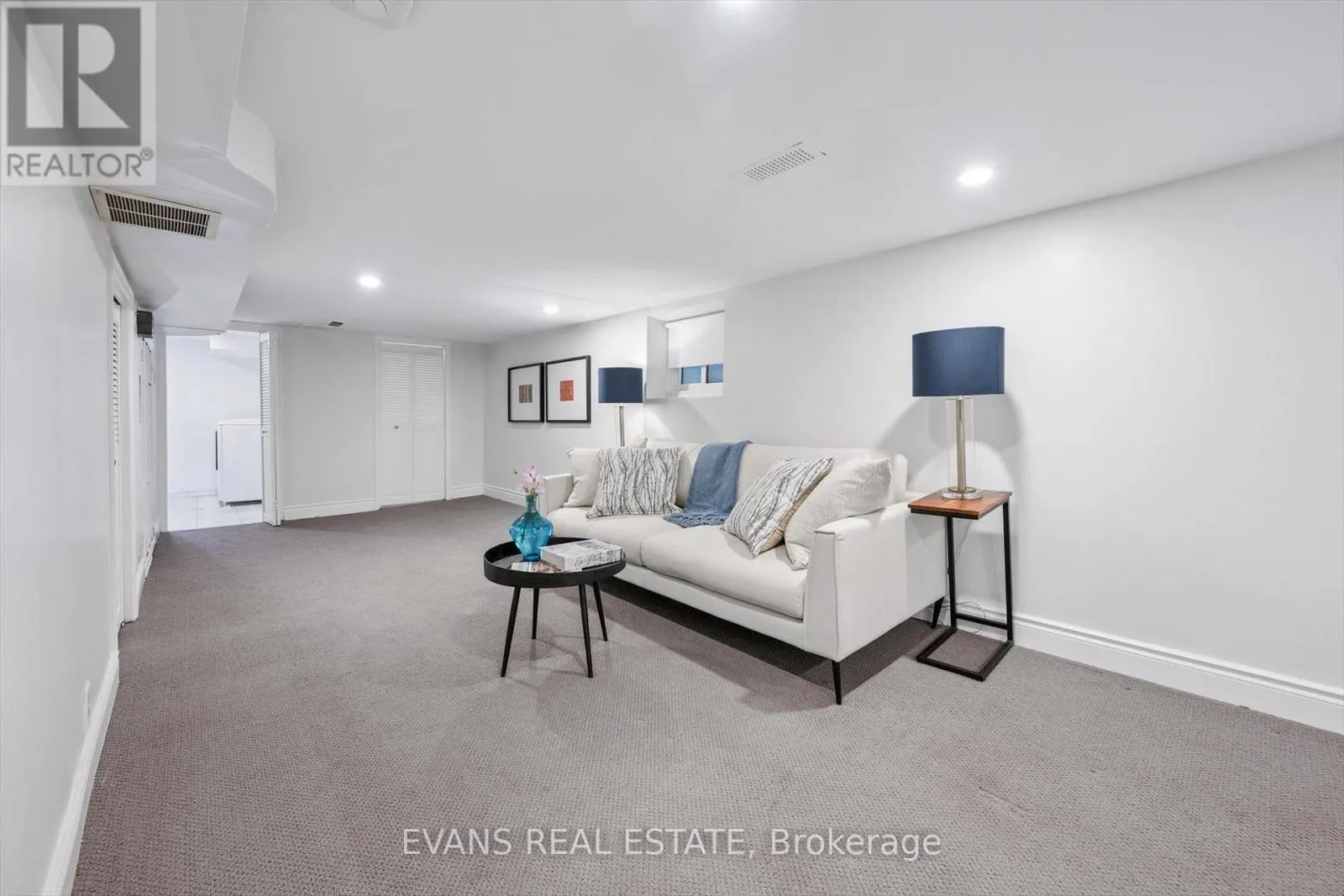 25 UXBRIDGE AVENUE