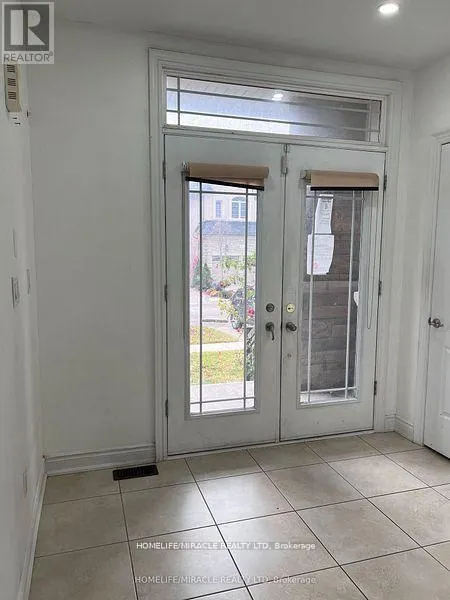 8 ARDA CRESCENT