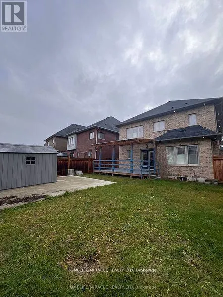 8 ARDA CRESCENT
