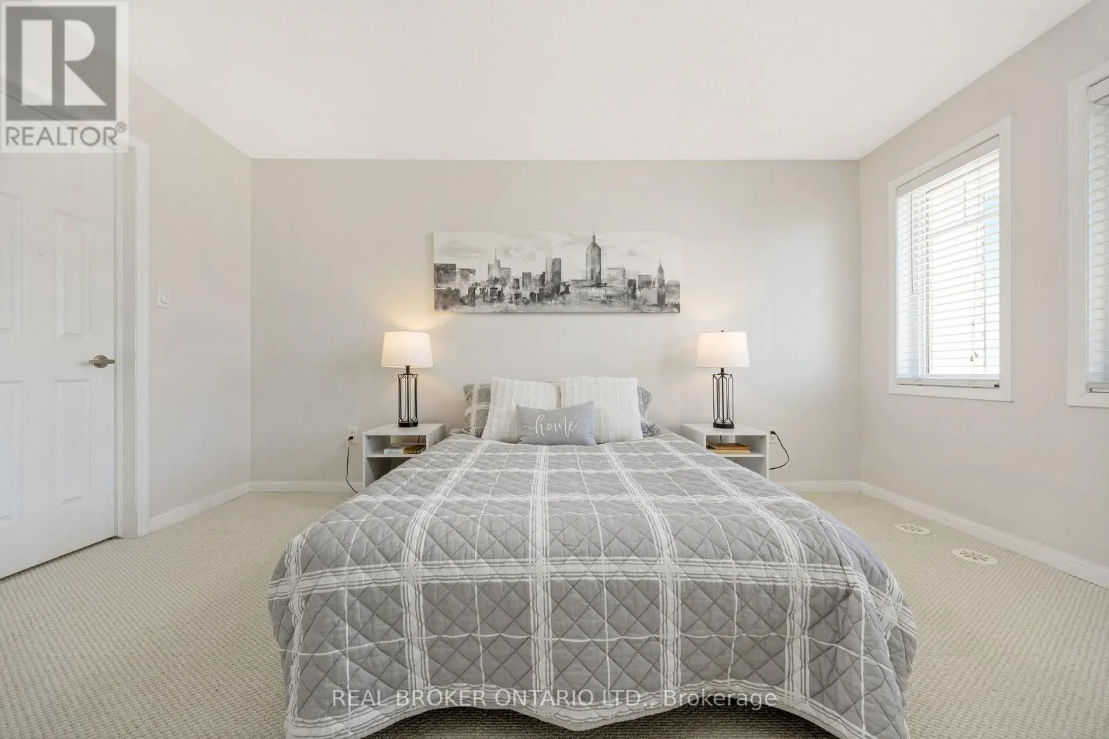 879 WILLINGDON CRESCENT