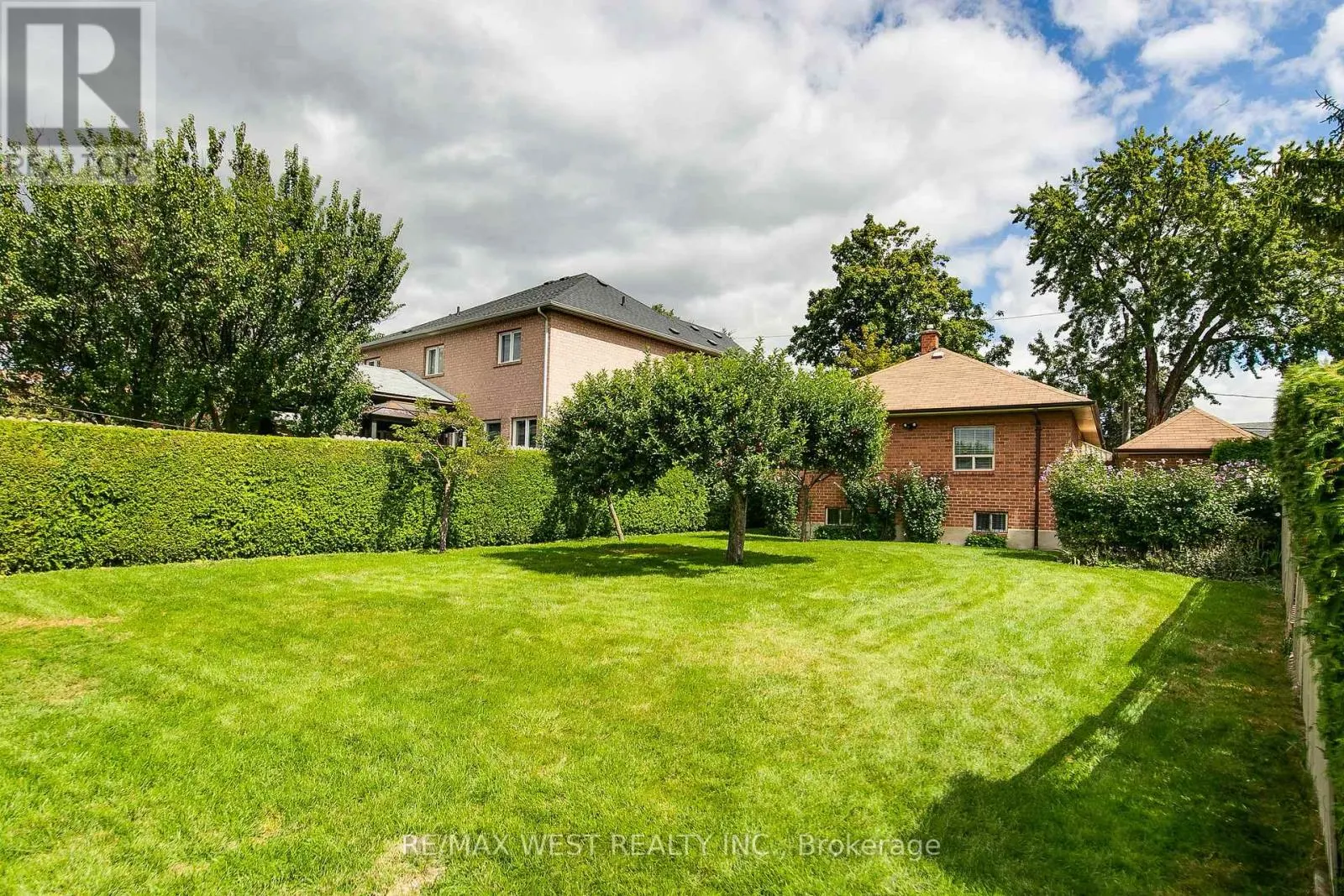 50 LARCHMERE AVENUE