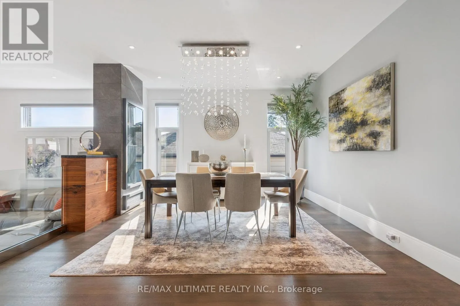 1139 GLENGROVE AVENUE W