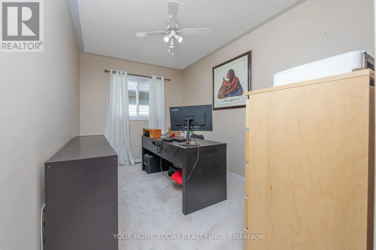 208 VAN SCOTT DRIVE