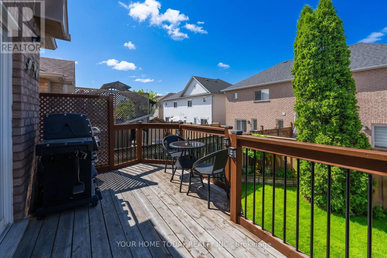 208 VAN SCOTT DRIVE