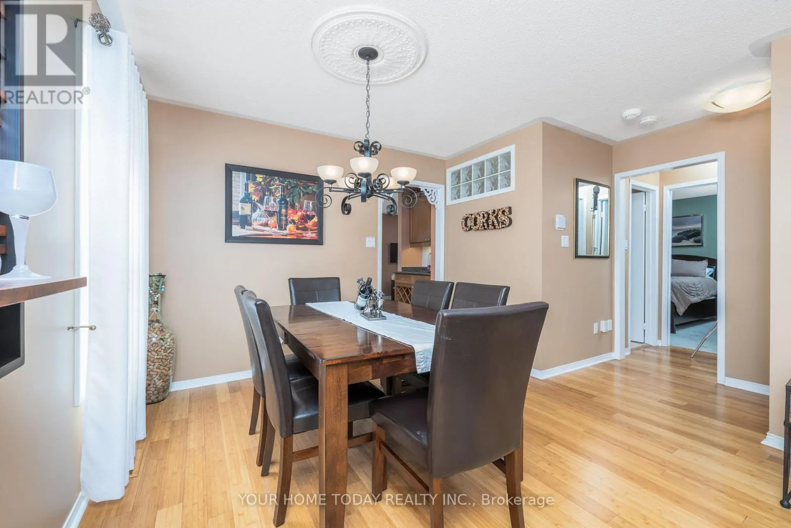 208 VAN SCOTT DRIVE