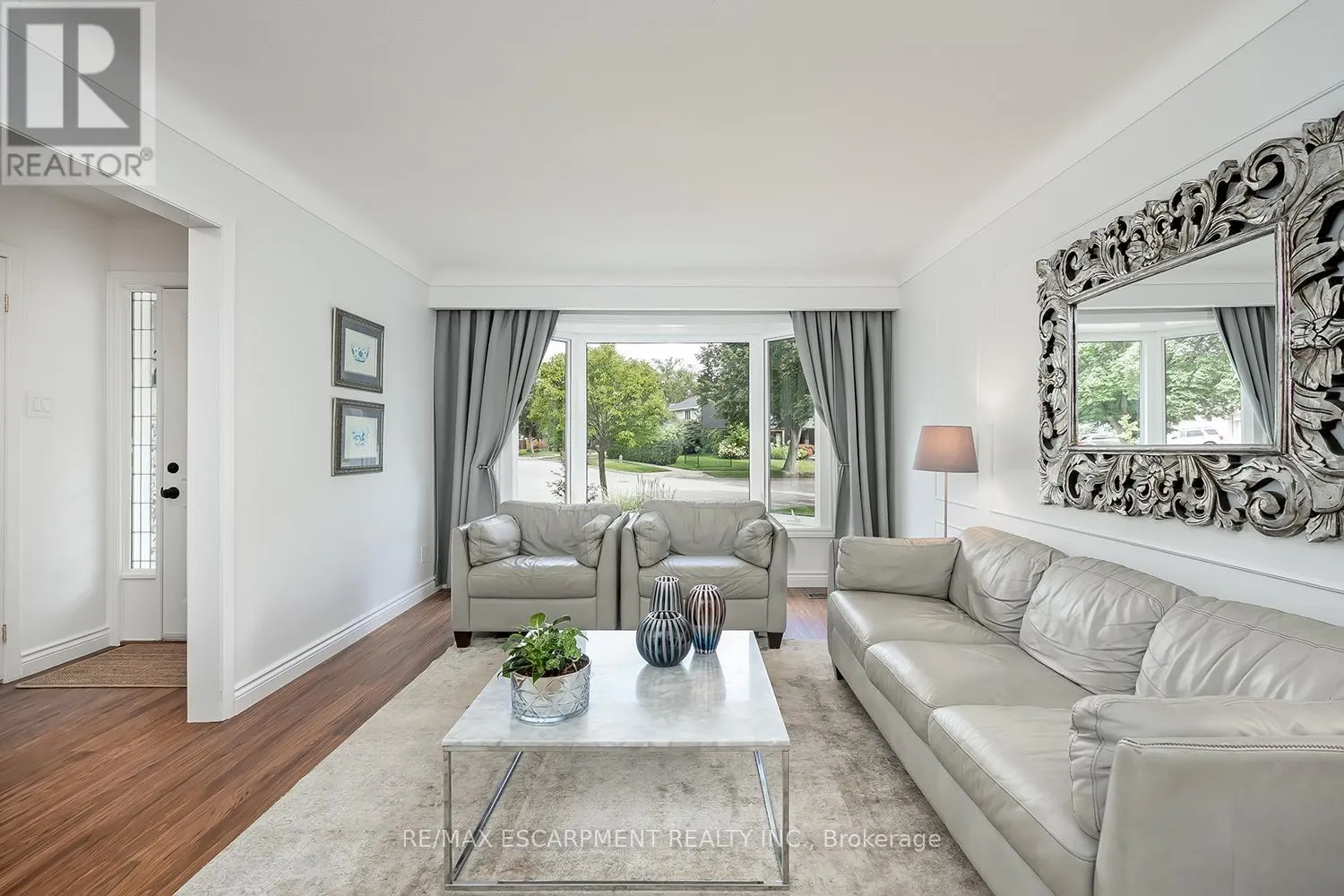 406 OAKWOOD DRIVE