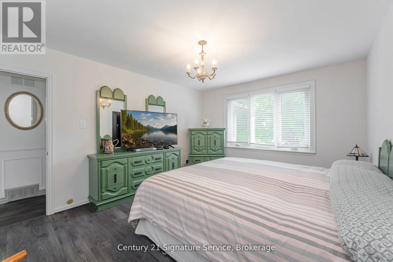 512 SELSEY DRIVE