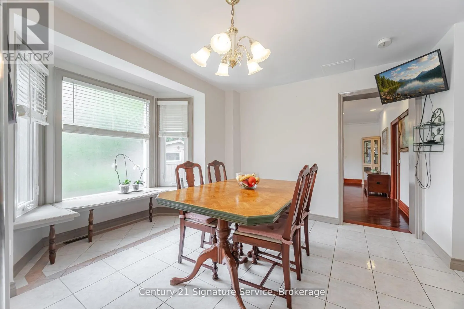 512 SELSEY DRIVE