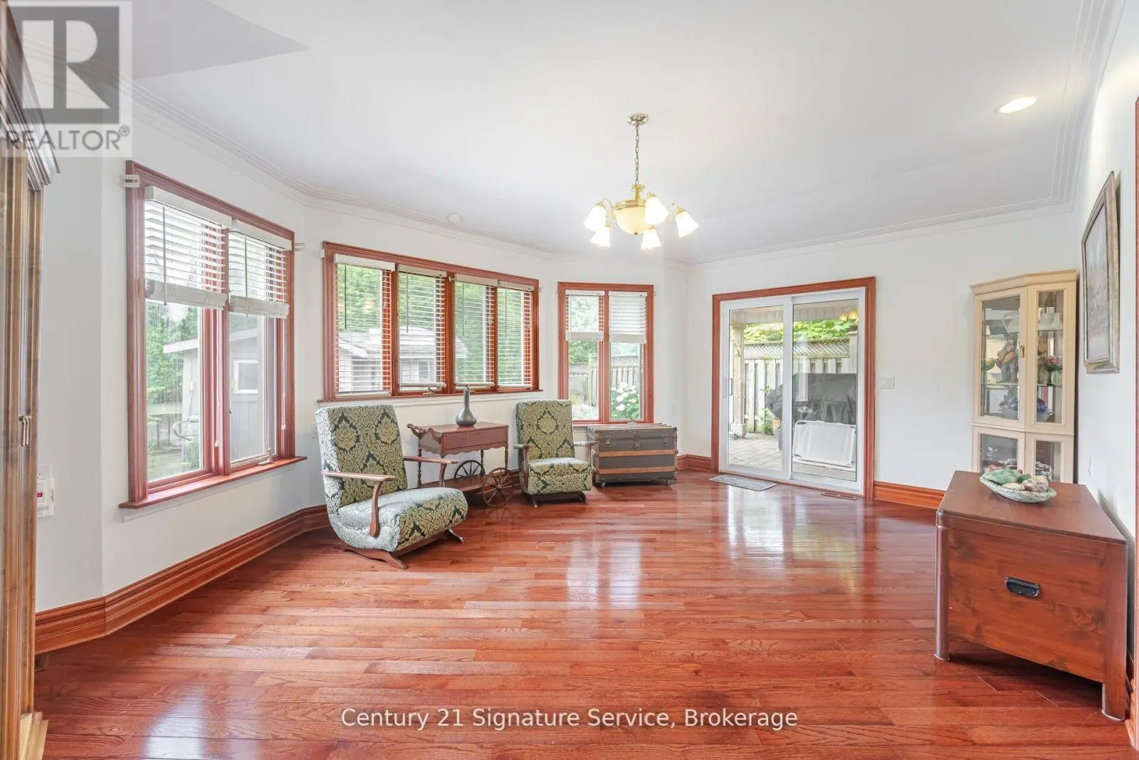 512 SELSEY DRIVE