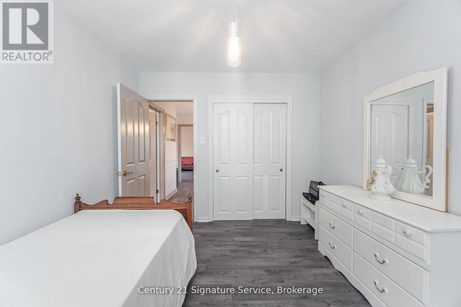 512 SELSEY DRIVE