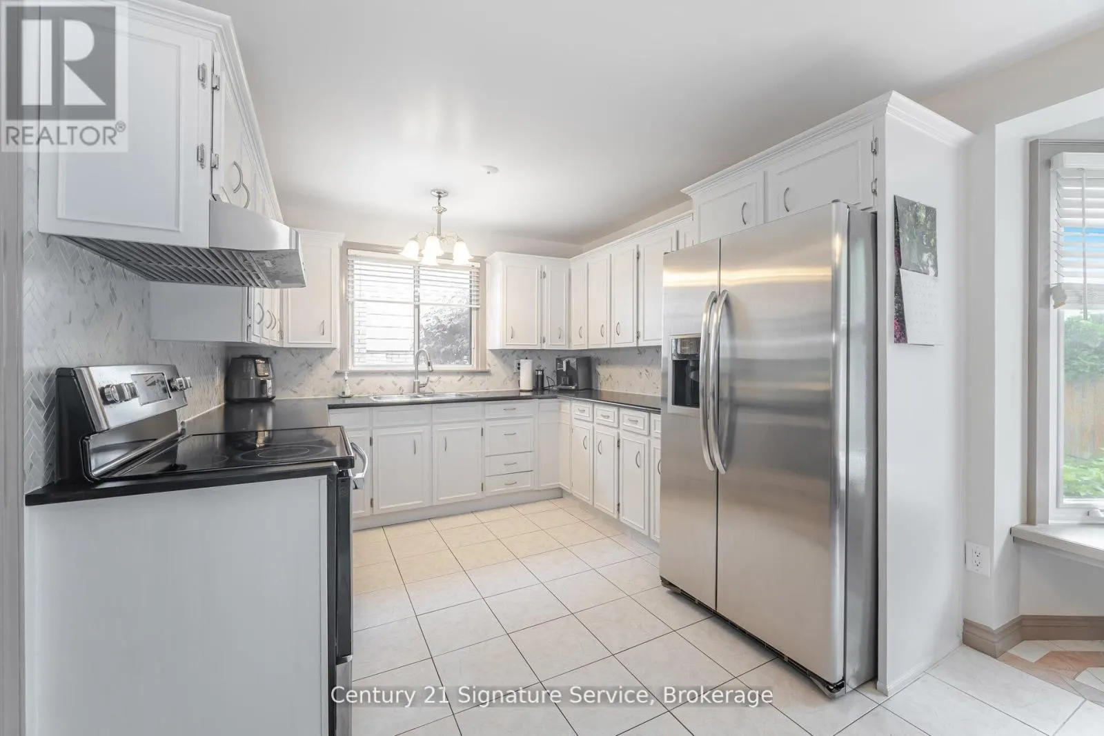 512 SELSEY DRIVE