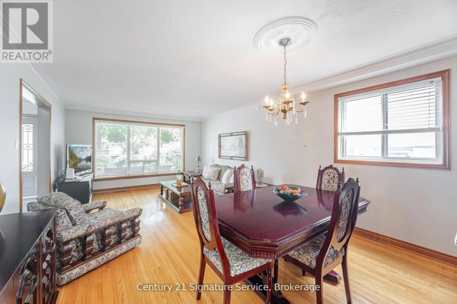 512 SELSEY DRIVE