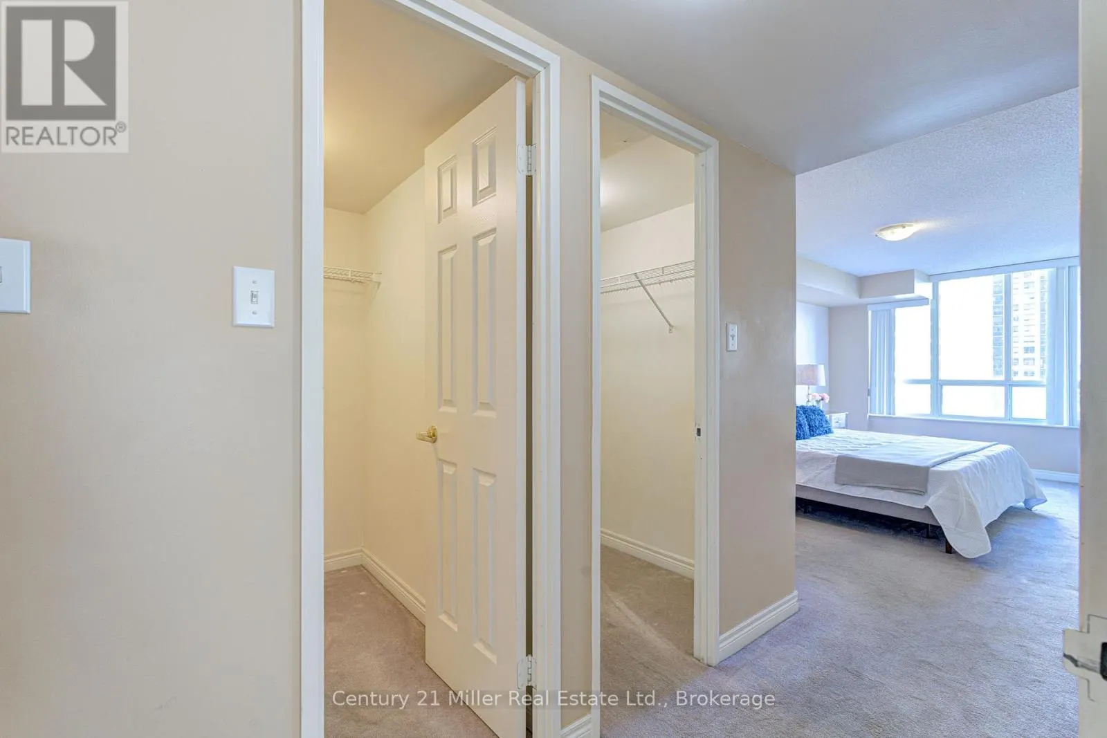 1210 - 156 ENFIELD PLACE, #1210