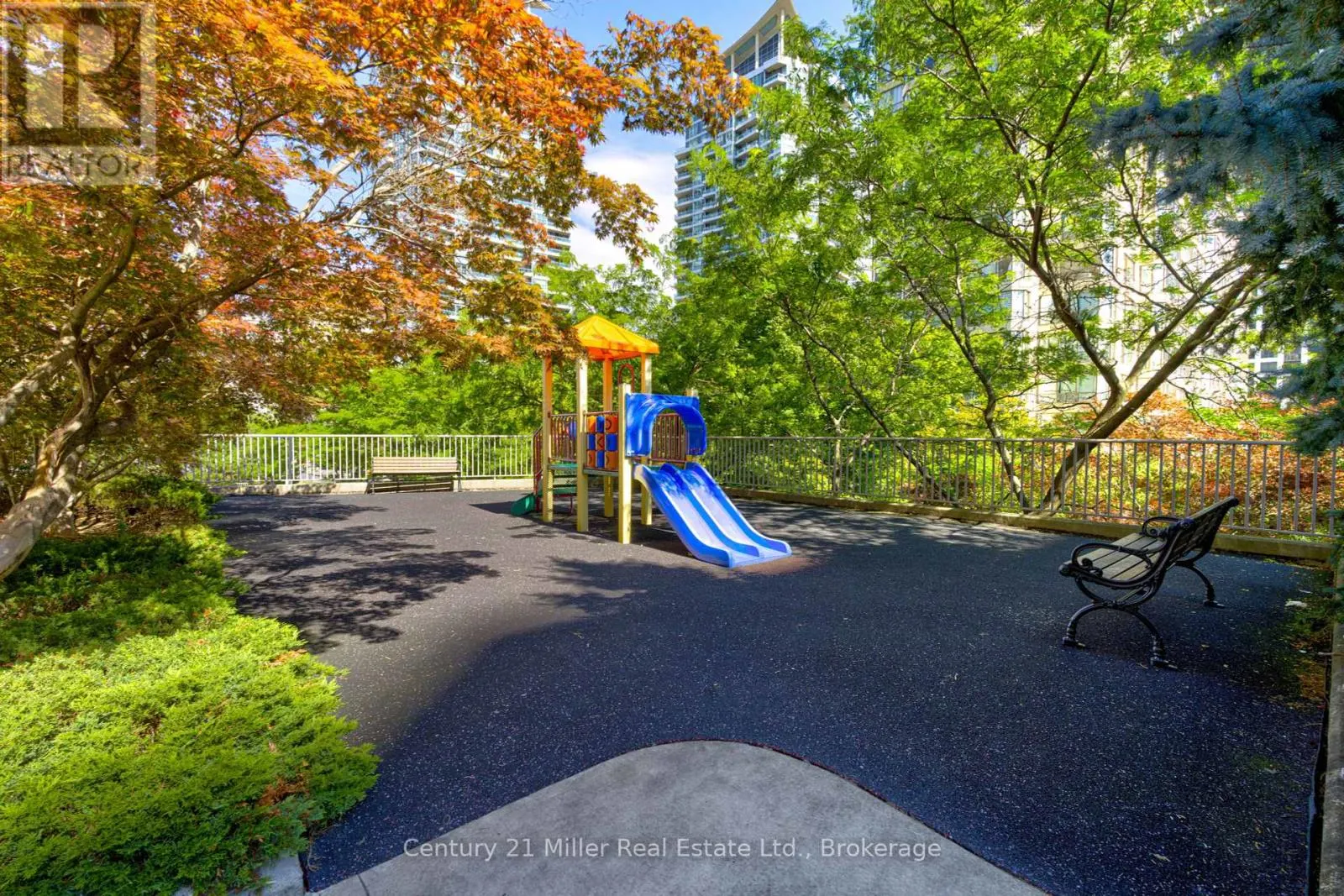 1210 - 156 ENFIELD PLACE, #1210