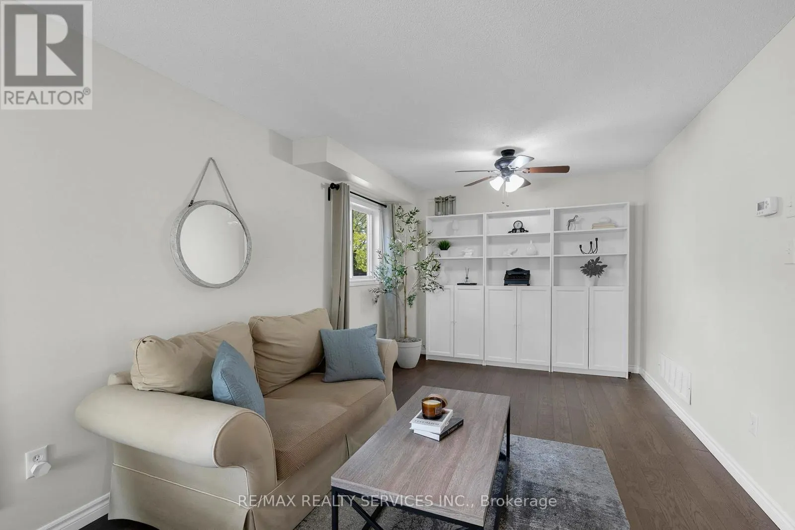 130 PORCHLIGHT ROAD